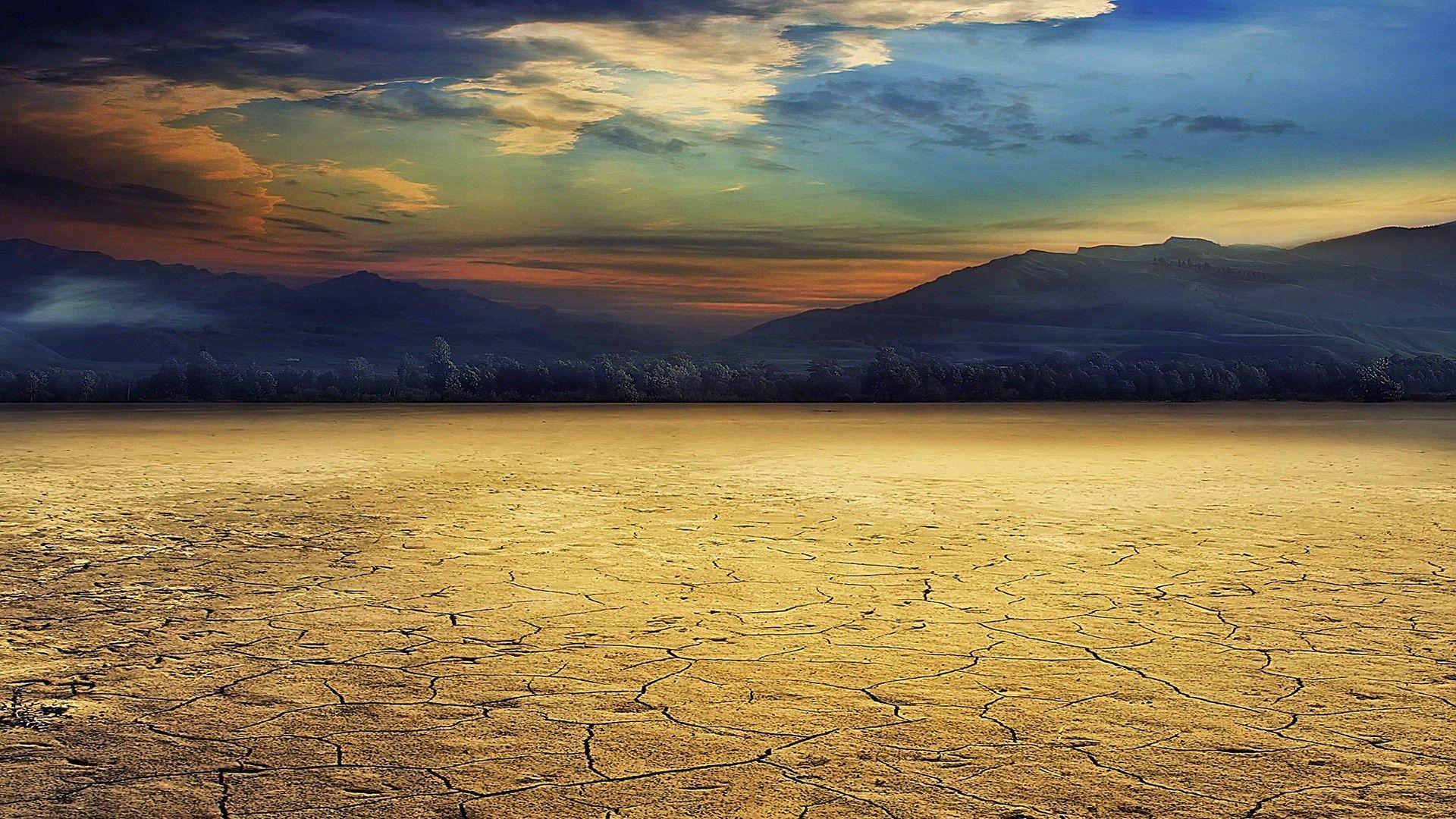 Evening desert desktop wallpaper