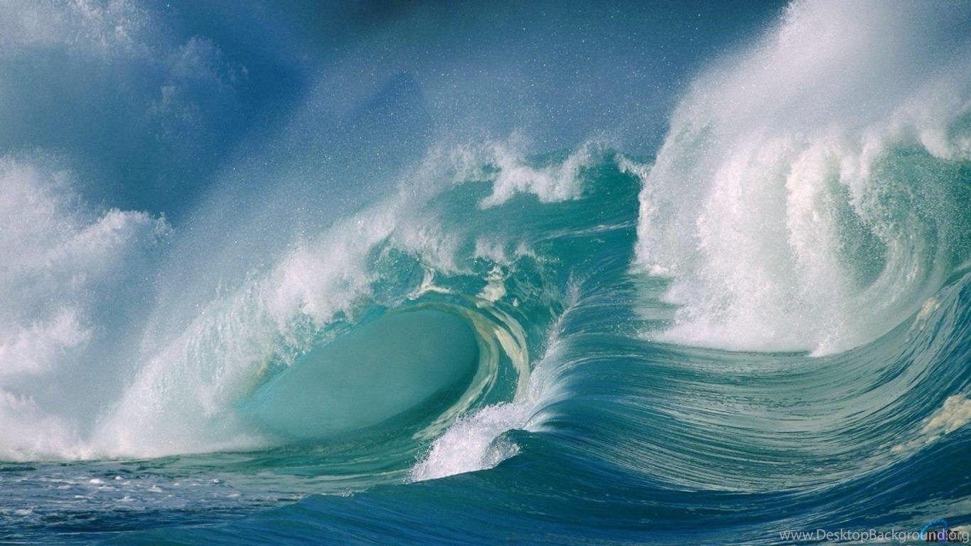 Download Wallpaper Ocean Waves, Tsunami (1366 X 768). Desktop