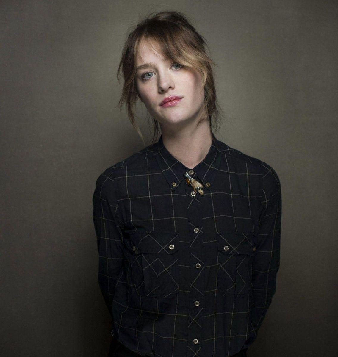 Mackenzie Davis Wallpapers - Wallpaper Cave