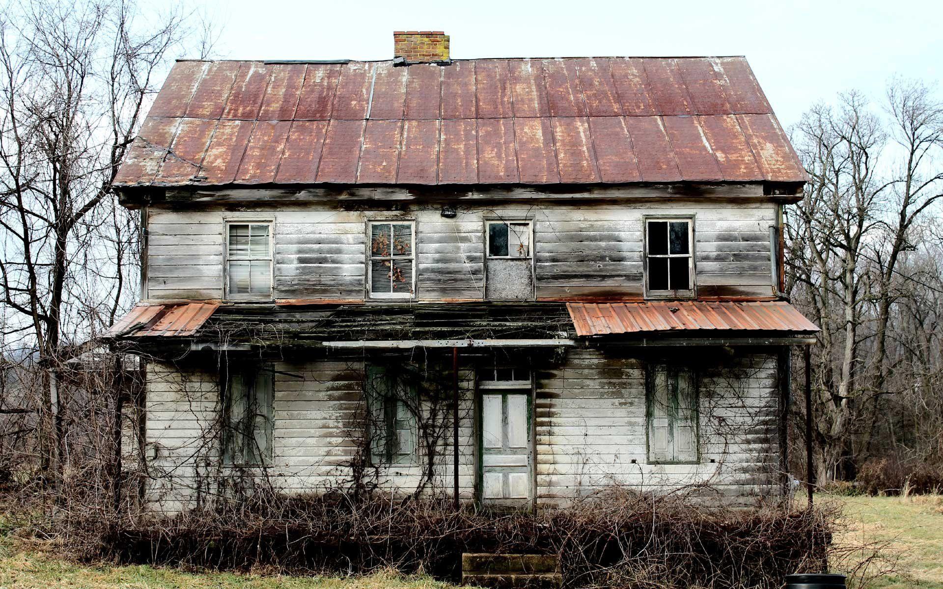 House Wallpaper Rusty Old Paper PIC MCH073882