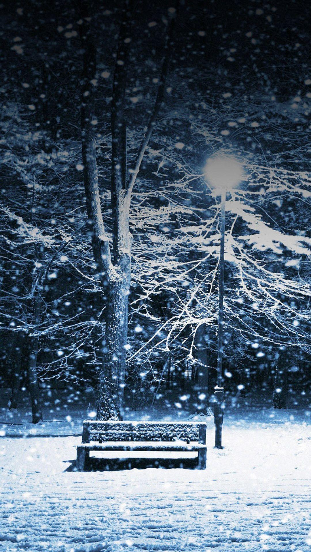 Lonely Christmas Snowing Park. Winter Wallpaper!