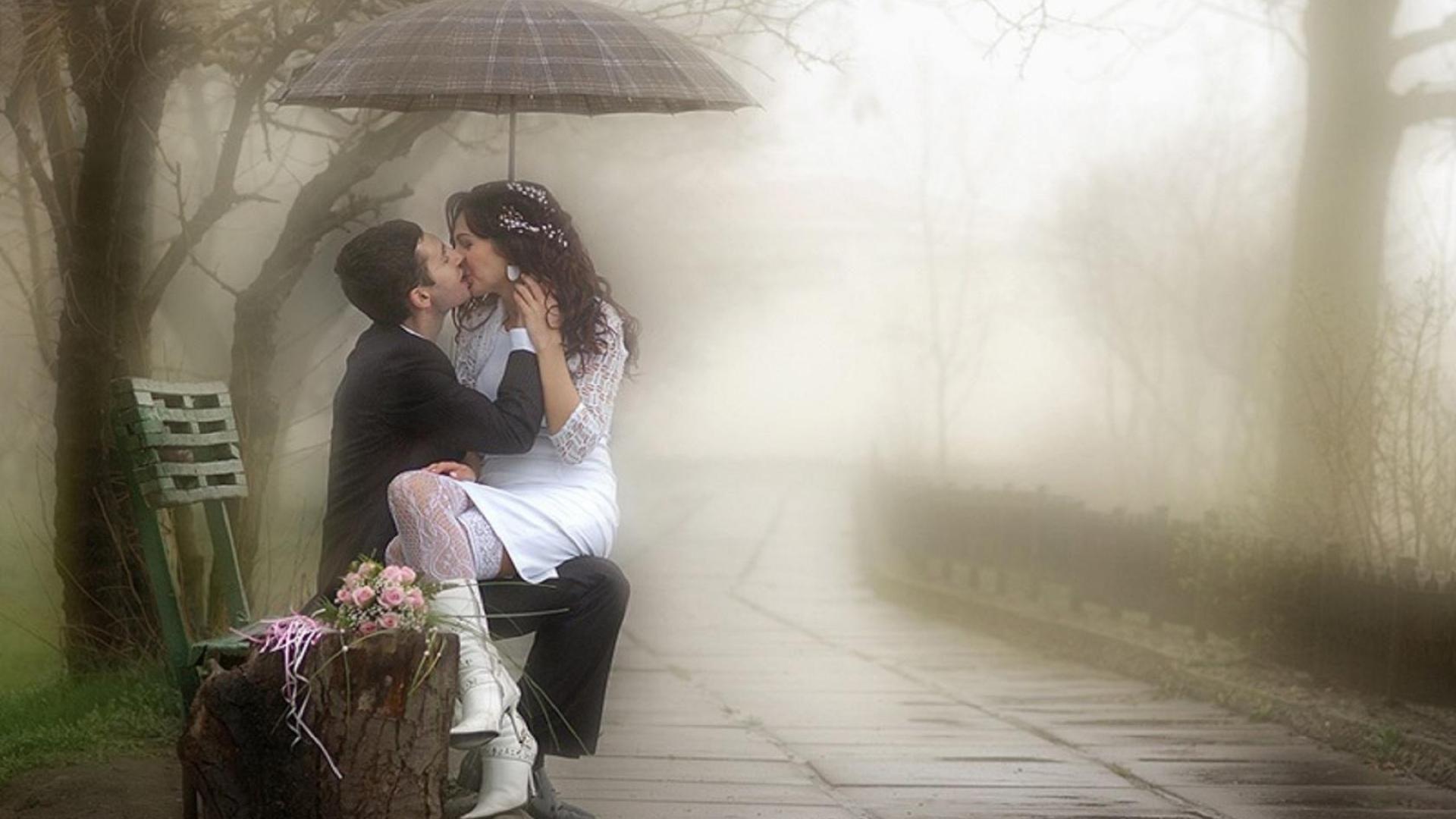 Couple in Rain, High Definition, High Quality, Widescreen