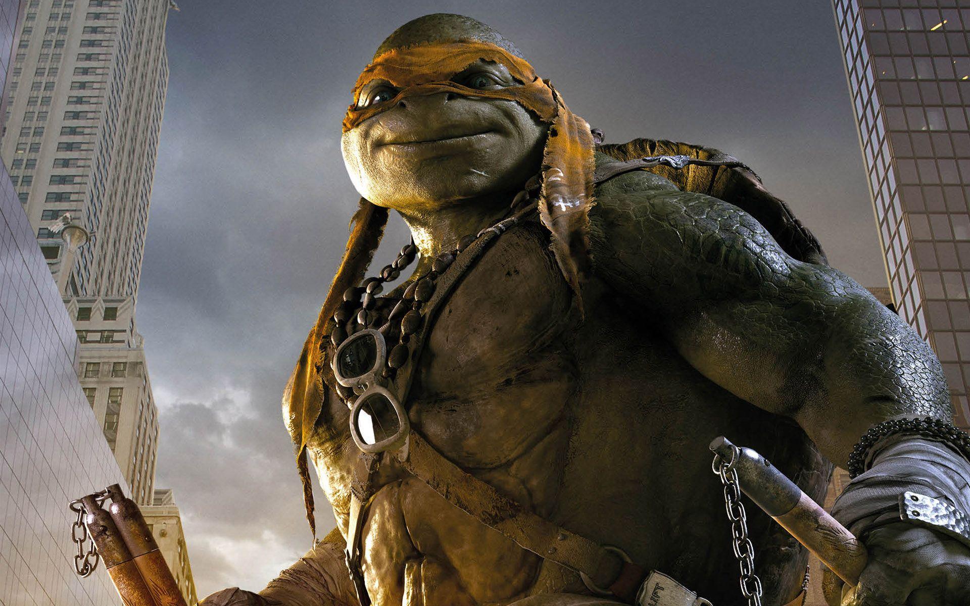 Mikey In Teenage Mutant Ninja Turtles 2014 Movie Wallpaper