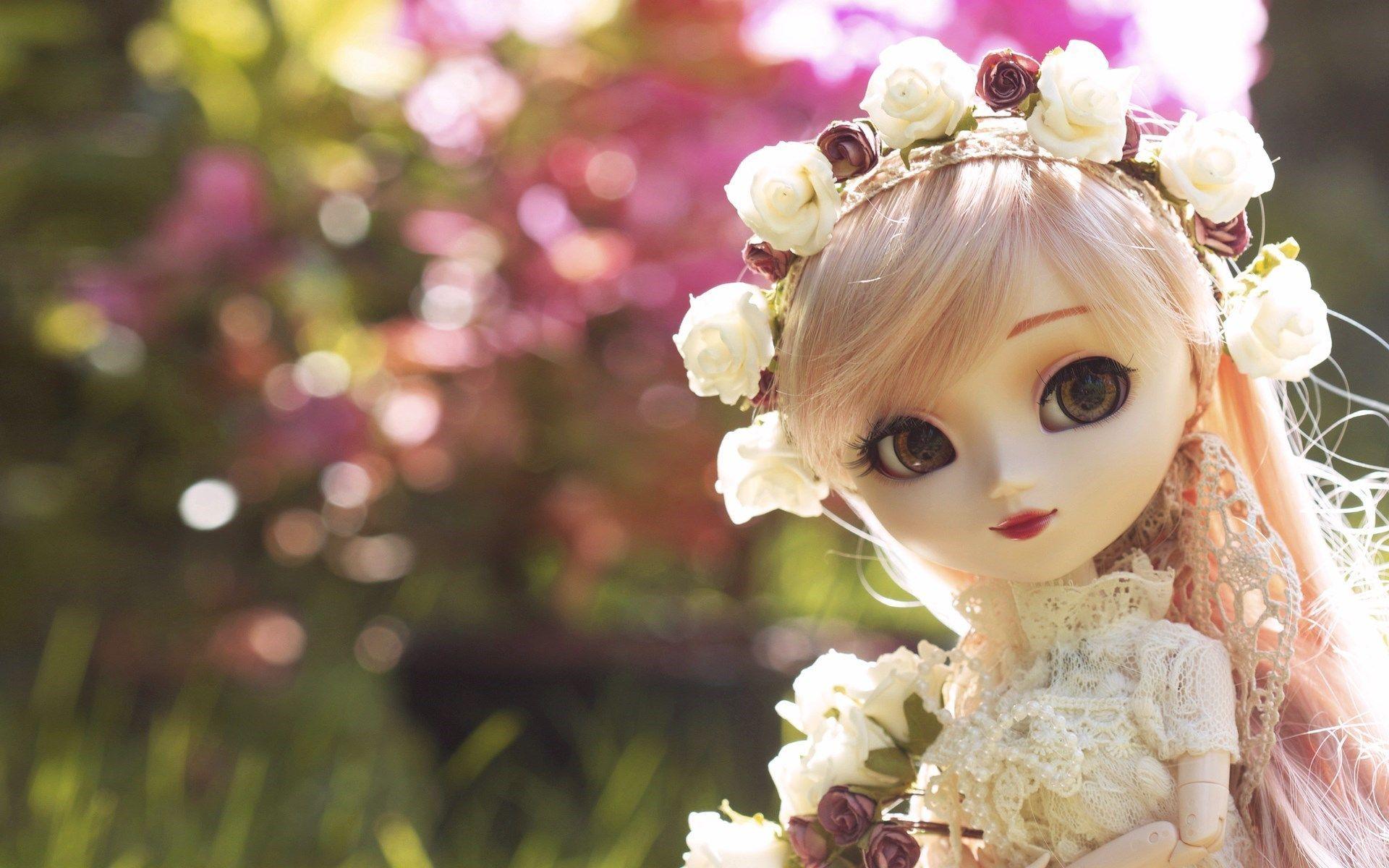 Cute Miscellanea Doll Blonde Fields hat bokeh roses. Original Doll