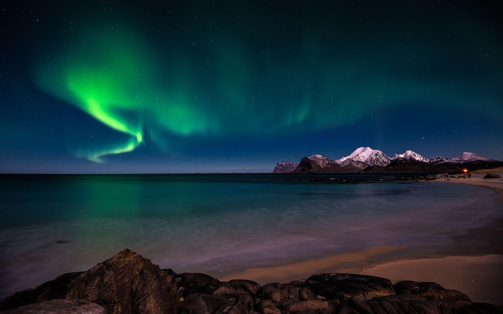 Aurora Borealis Northern Lights Green Stars Night Beach Ocean