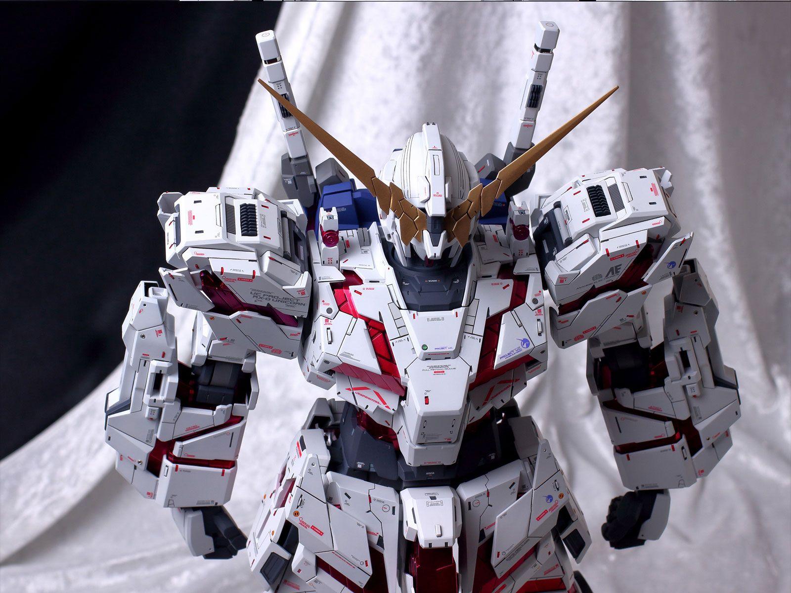 Custom Build: Mega Size 1 48 RX 0 Unicorn Gundam Destroy Mode
