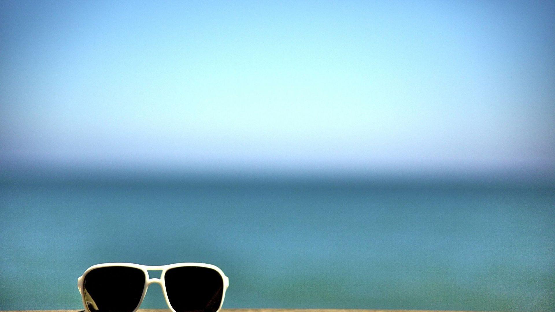 White Sunglasses desktop PC and Mac wallpaper