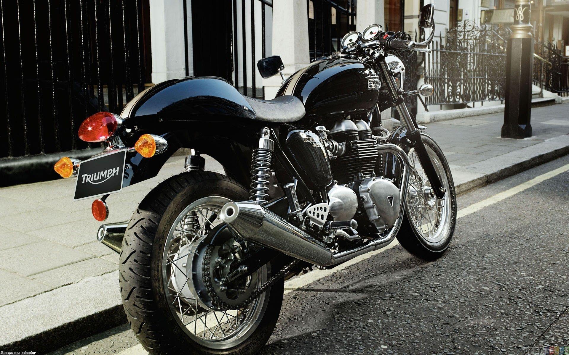 Triumph thruxton wallpaper