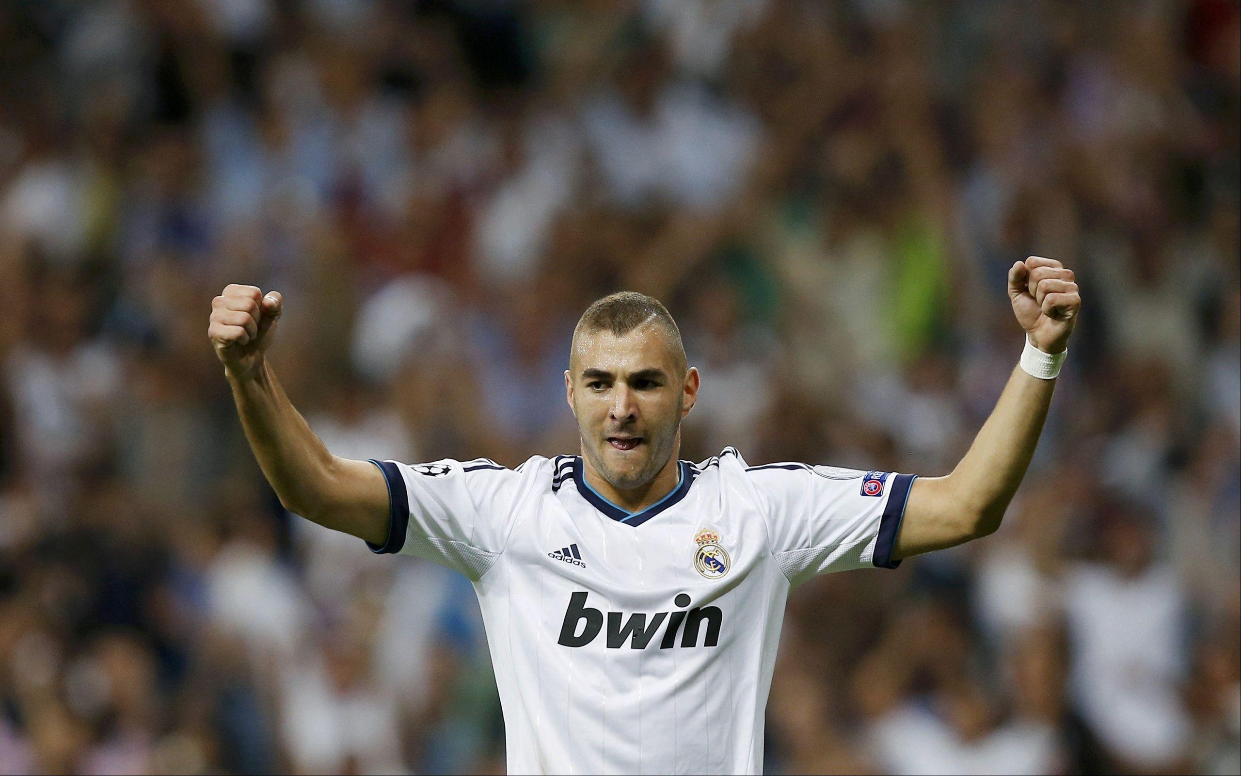 Download wallpaper 2560x1600 karim benzema, benzema, real madrid
