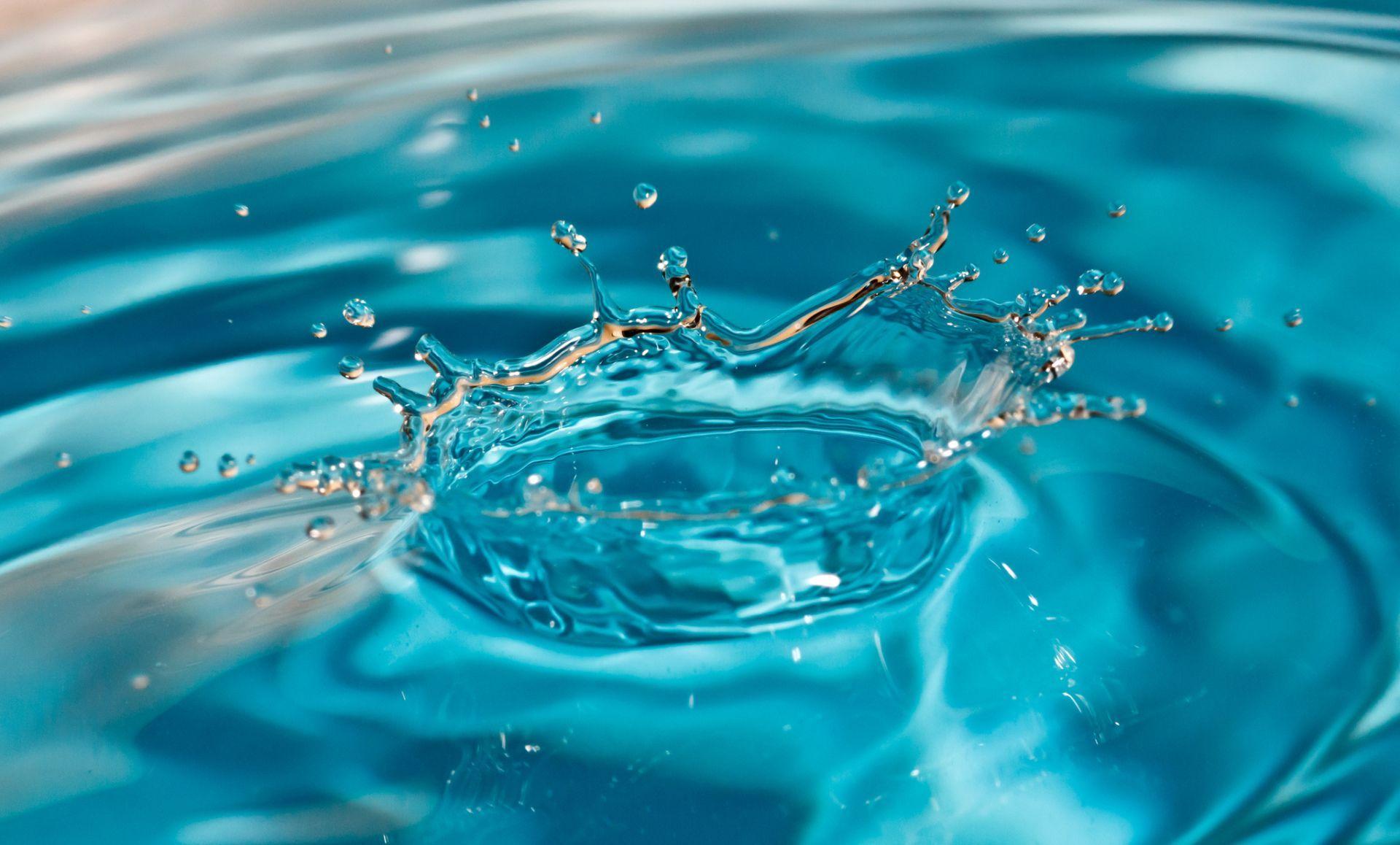 Photography Water Drop Water Wallpaper. Blue Note Color