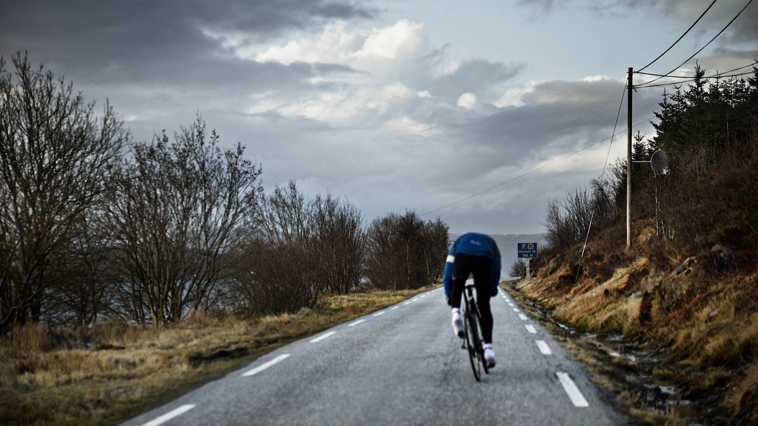 Road and Indoor Cycling (Training Tips)
