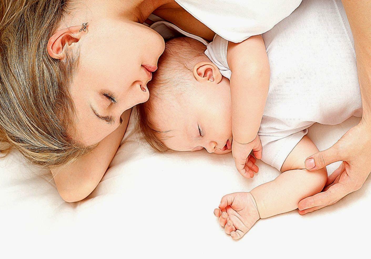 Baby Sleep With Mother Wallpapers Hd.