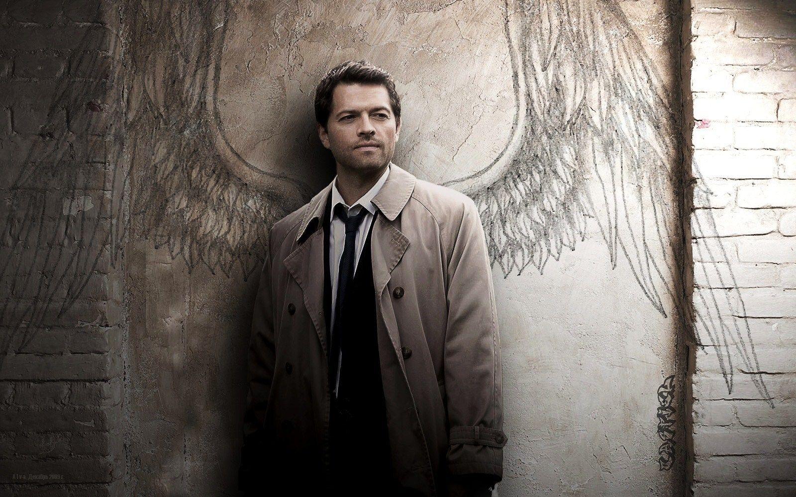 wings supernatural castiel misha collins 1600x1000 wallpaper High