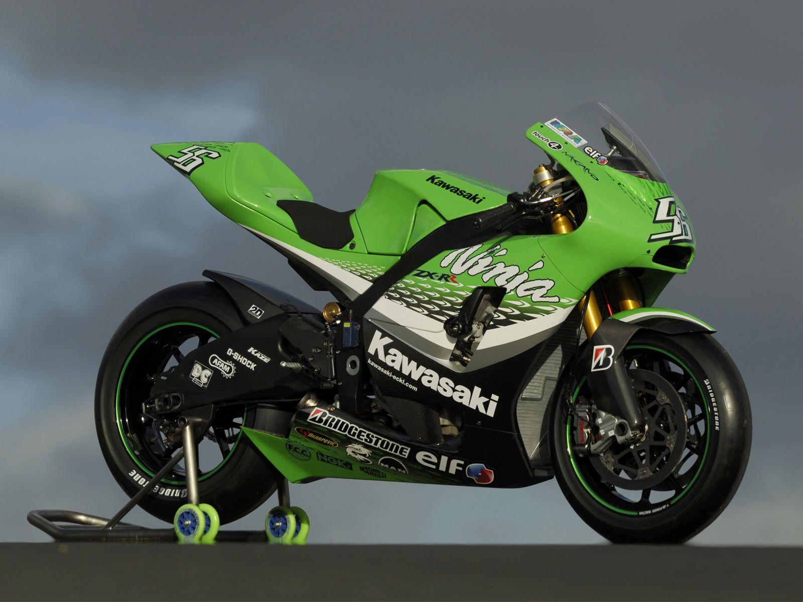 KAWASAKI Ninja ZX RR Desktop Wallpaper