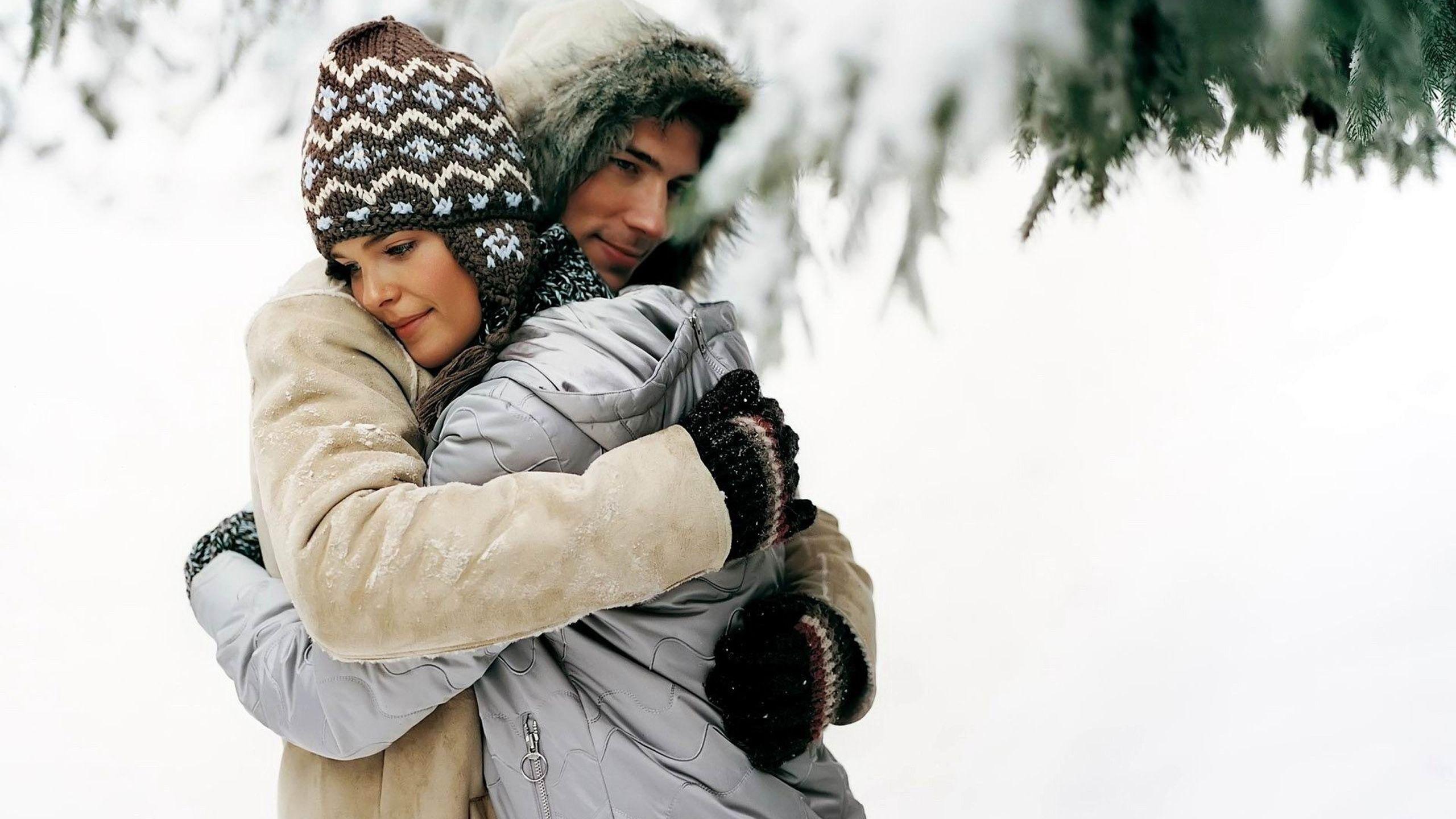 Love Couple Hug Long Awaited Love Winter Snow Romantic Couple