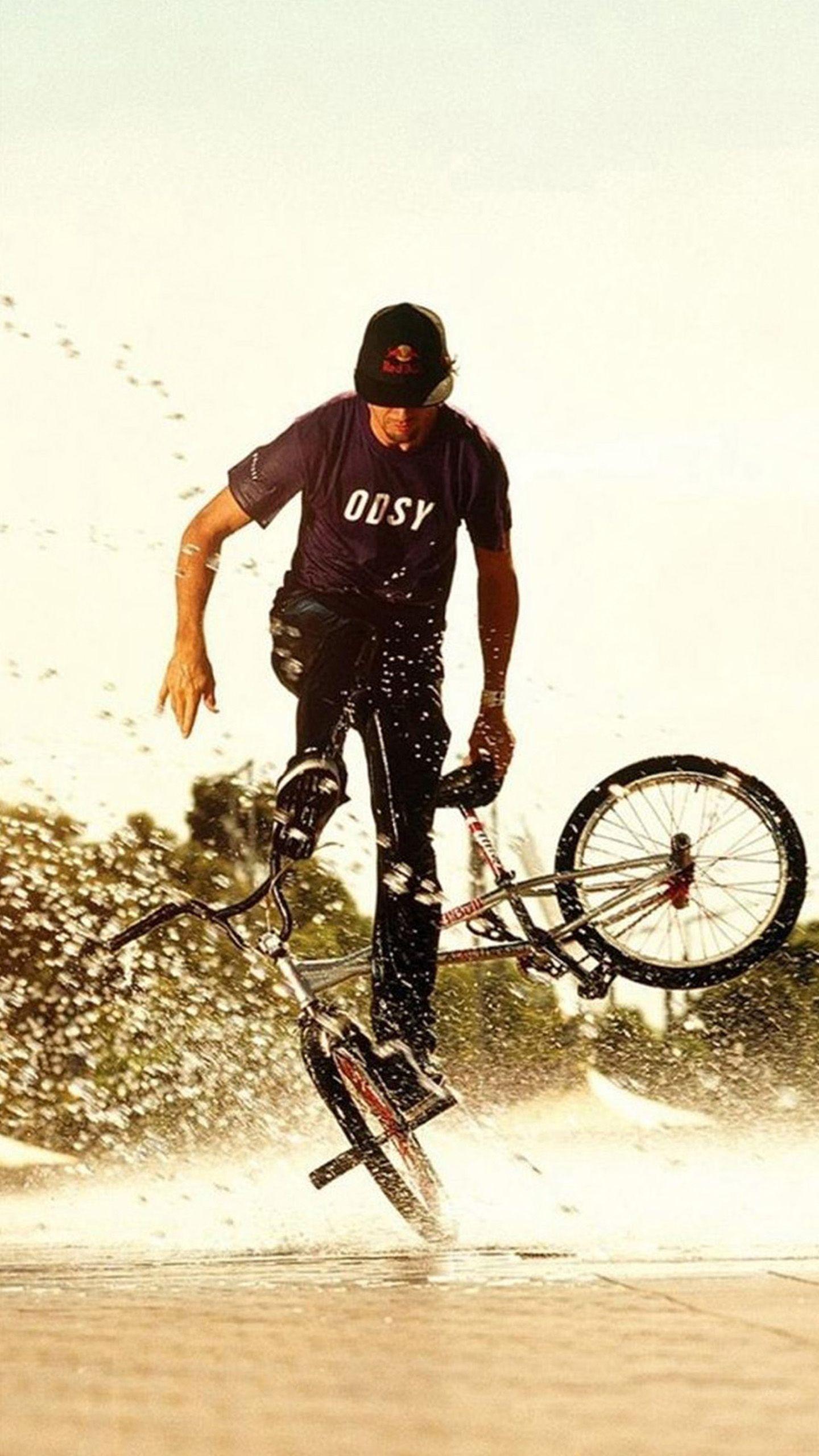 Stunt BMX Biker Galaxy S6 Wallpaper (1440x2560)