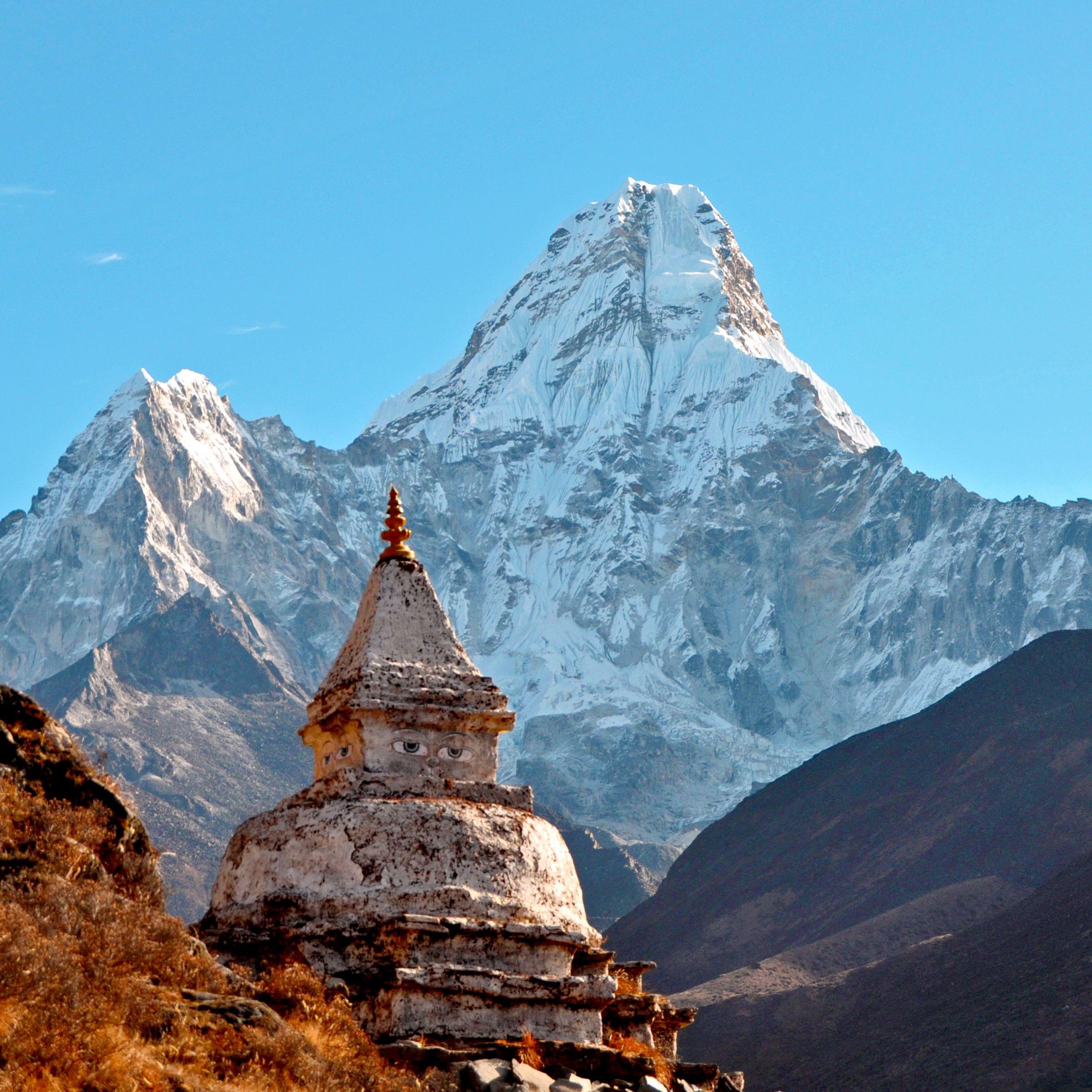 Download wallpaper 2780x2780 himalayas, ama dablam, temple, mountain