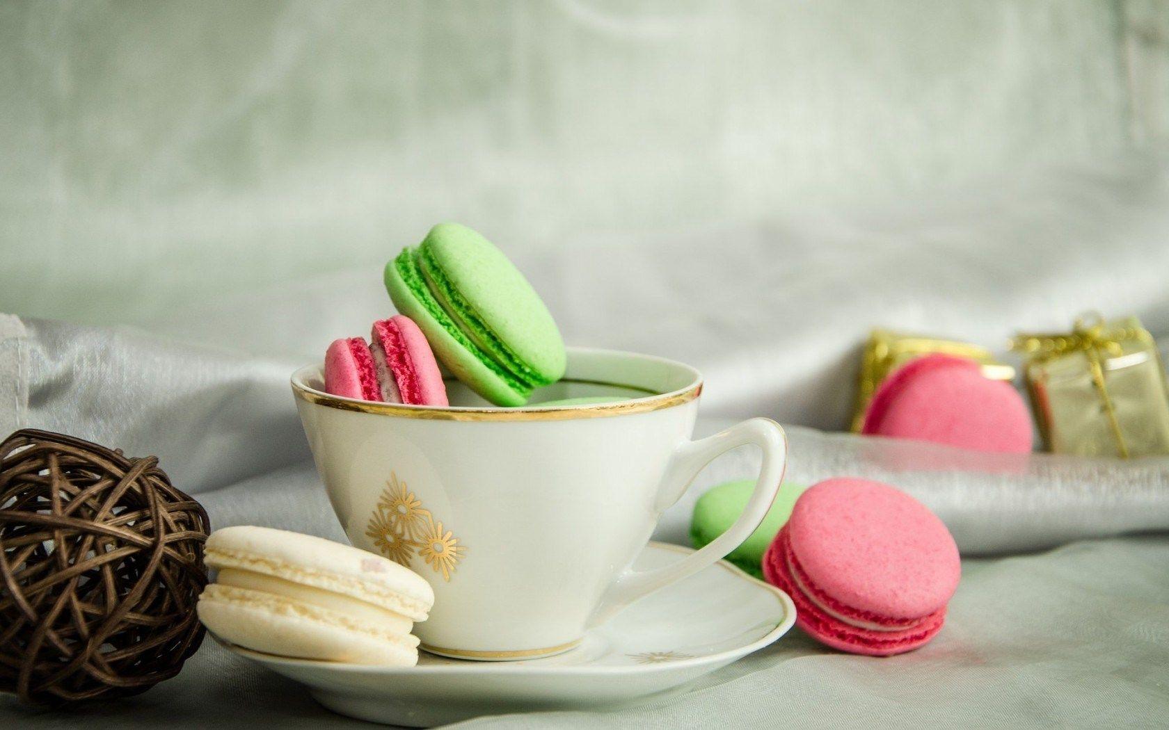 Macaron Wallpaper