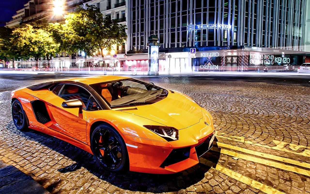 Photo Lamborghini 2014 Aventador LP700 4 Luxury Yellow Night