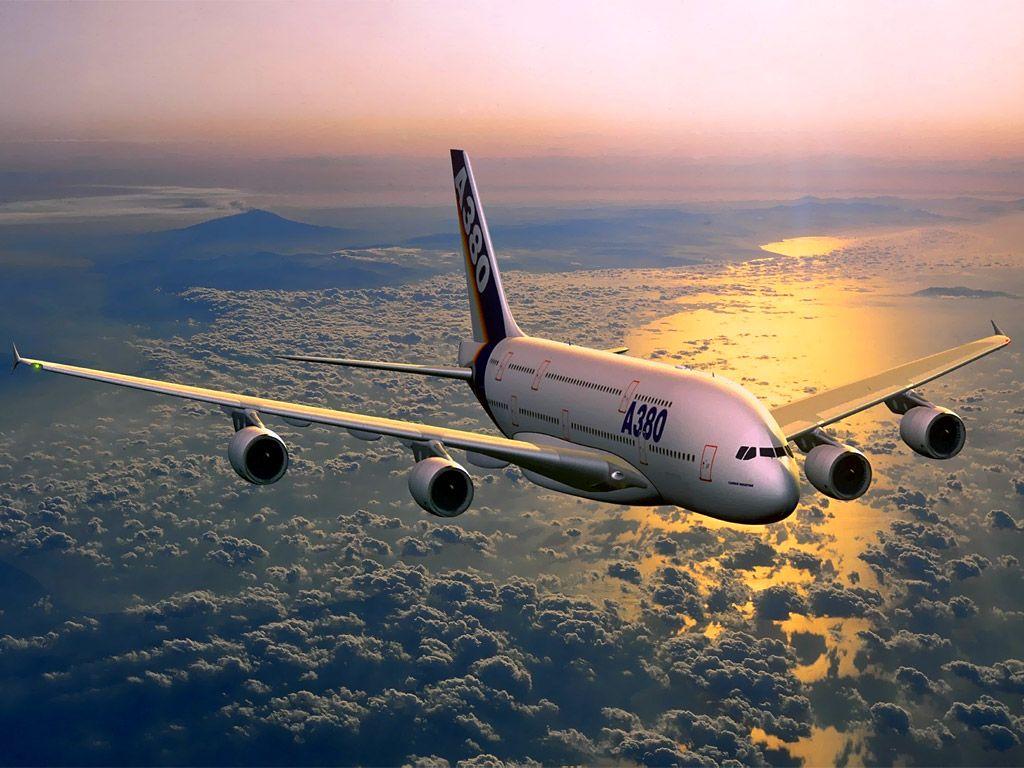 Flying Airbus A380 Airplane Dekstop Wallpaper