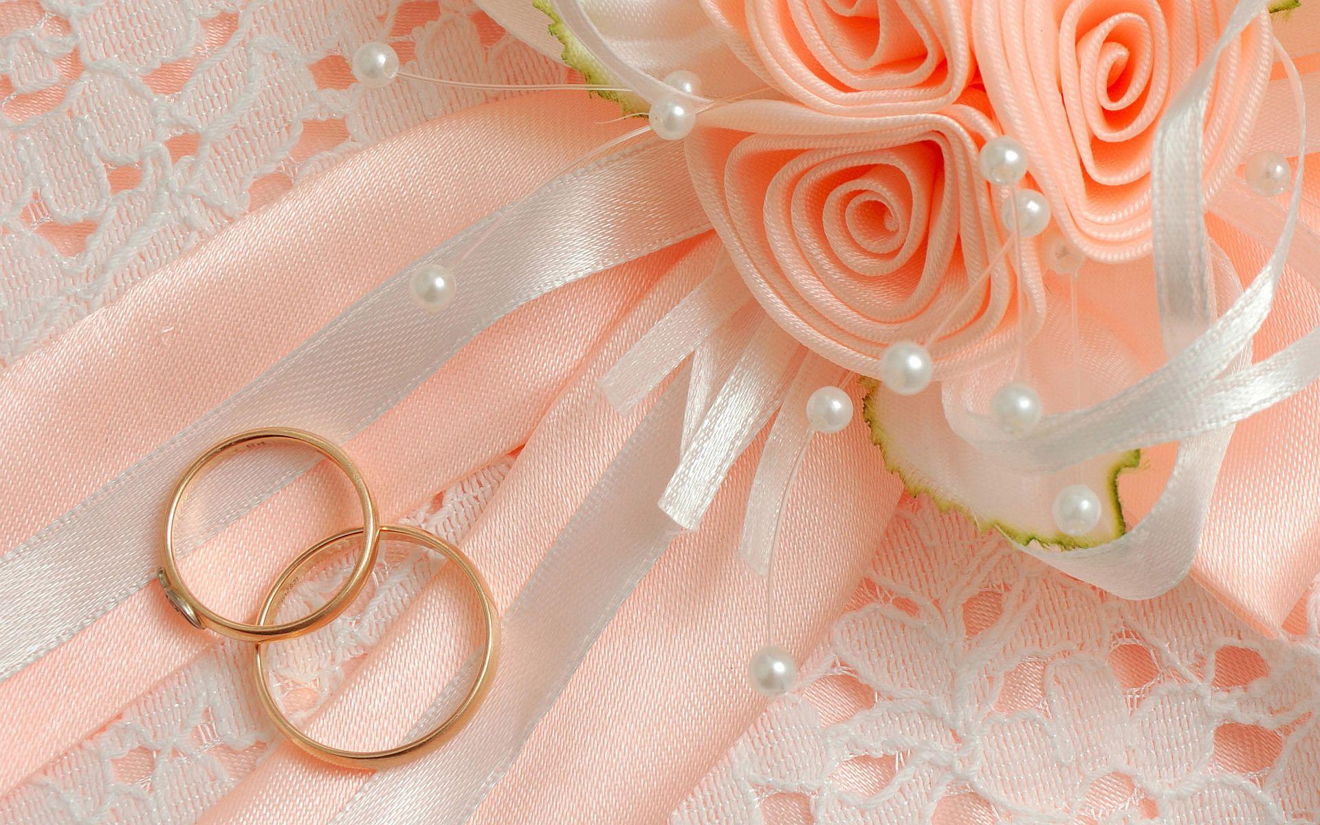 Rings wedding flowers
