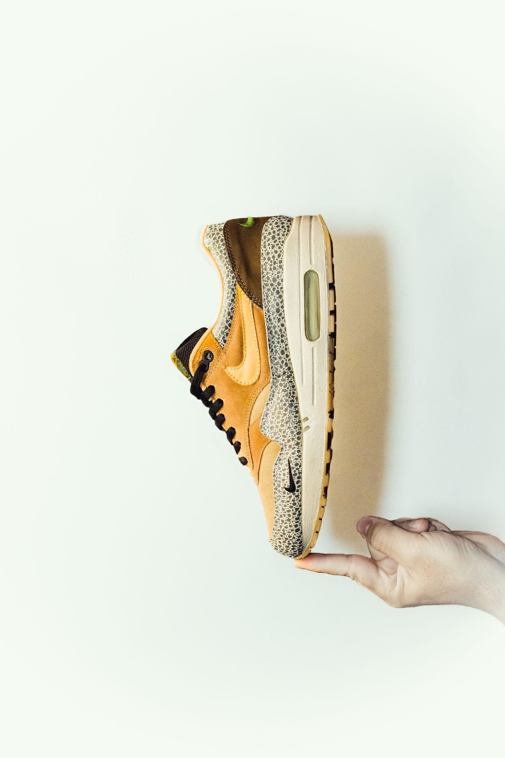 Wallpaper: Nike Air Max 1 B Atmos “Safari”