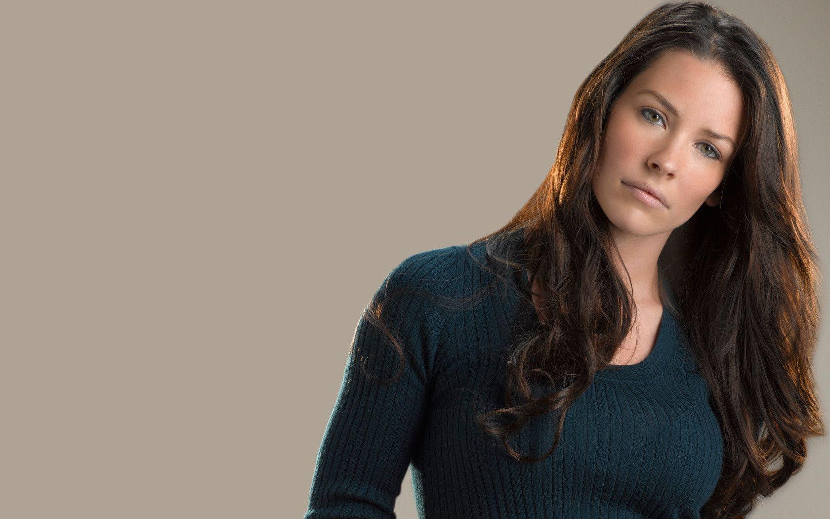 Evangeline Lilly Wallpapers 11.