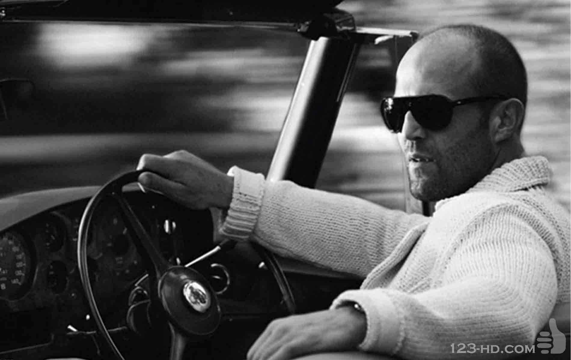 Стиль вождения автомобиля. Джейсон стэтхэм в очках. Водитель за рулем. А он ведет через. Пауло коэльо цитаты.