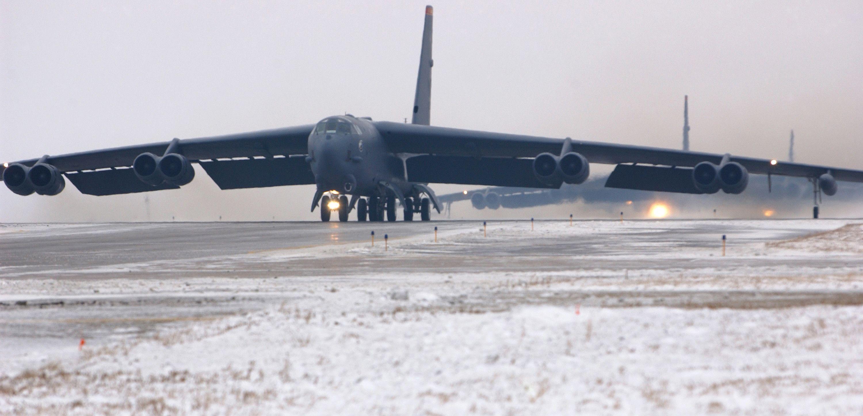 B 52 Wallpaper