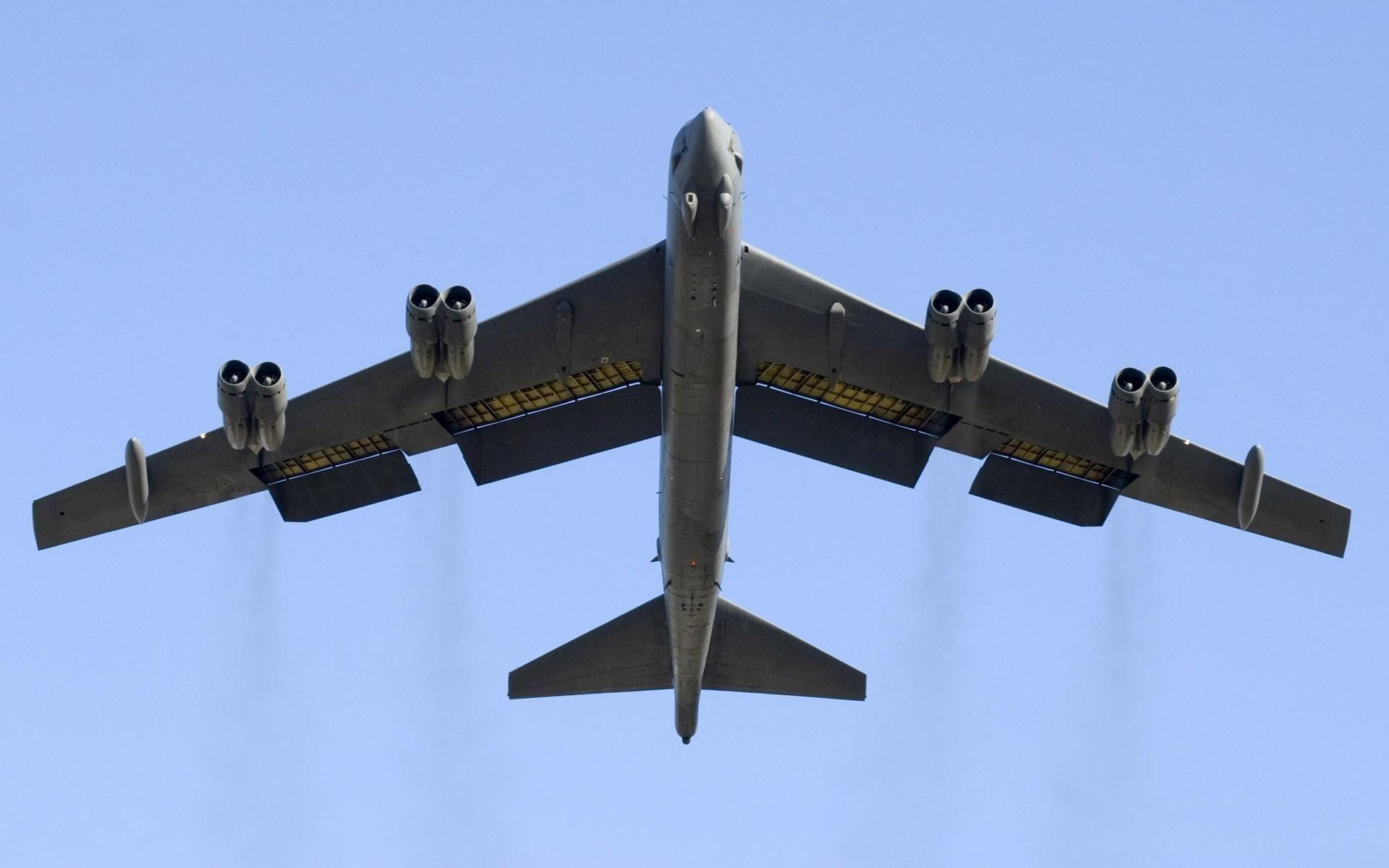 B52 stratofortress aircraft bomber wallpaper