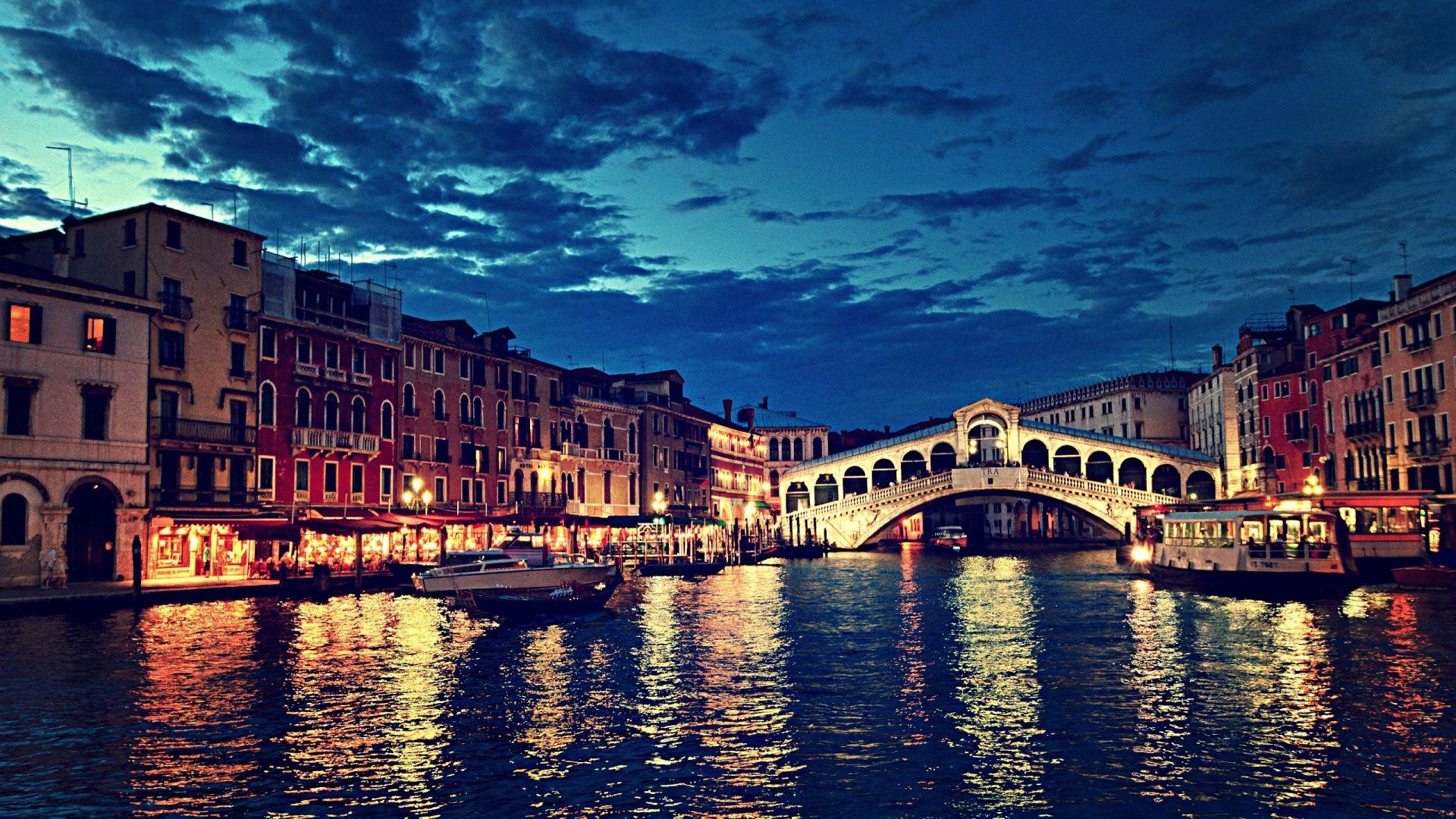 Italy Beautiful Bridge HD Wallpaper