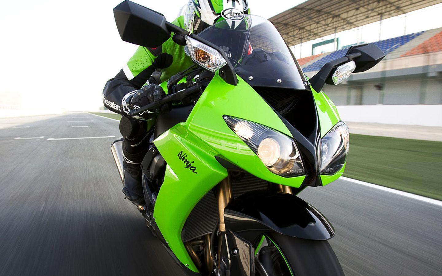 Download the Kawasaki Ninja Wallpaper, Kawasaki Ninja iPhone