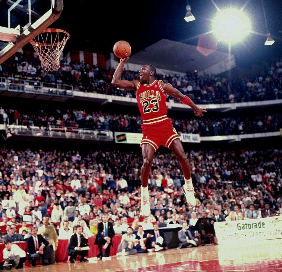 Michael Jordan dunk contest photo explained