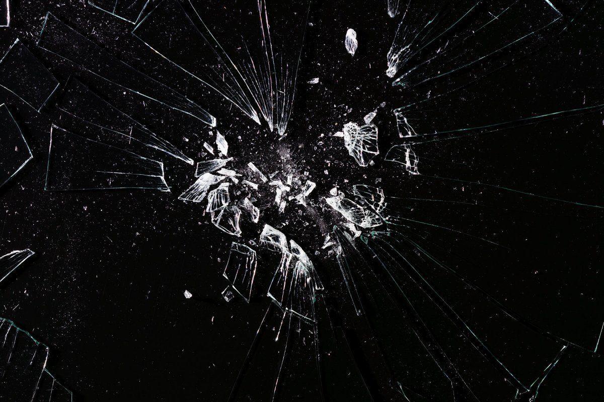 Broken Glass Mobile Wallpapers - Wallpaper Cave