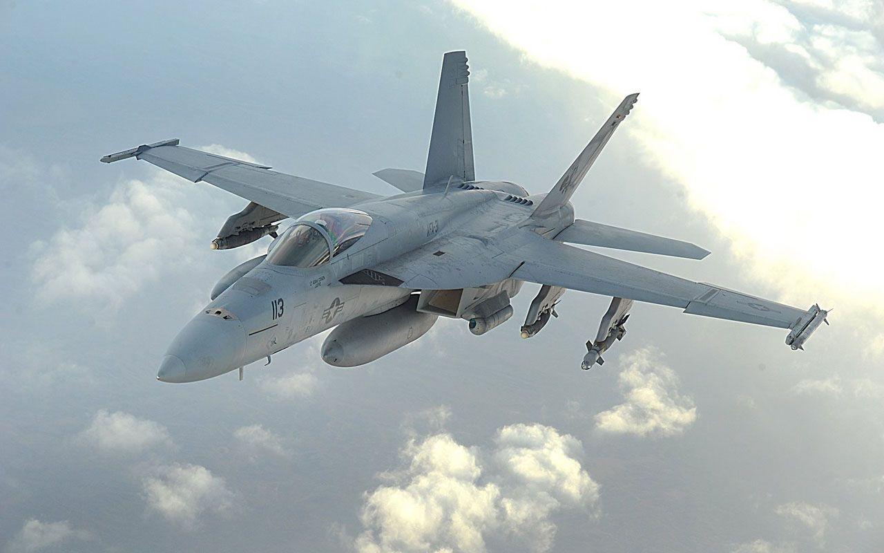 Entertainment Wall: Boeing FA 18E Super Hornet Wallpaper