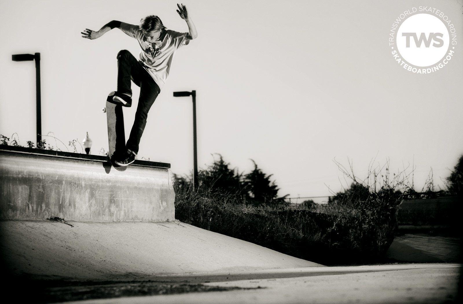 Skateboarding Wallpaper 16974