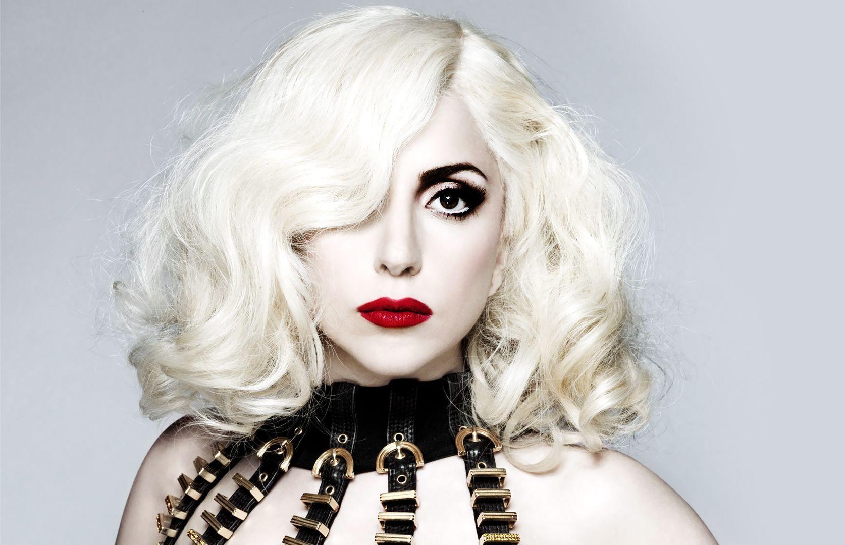 Lady Gaga Wallpaper (Picture)