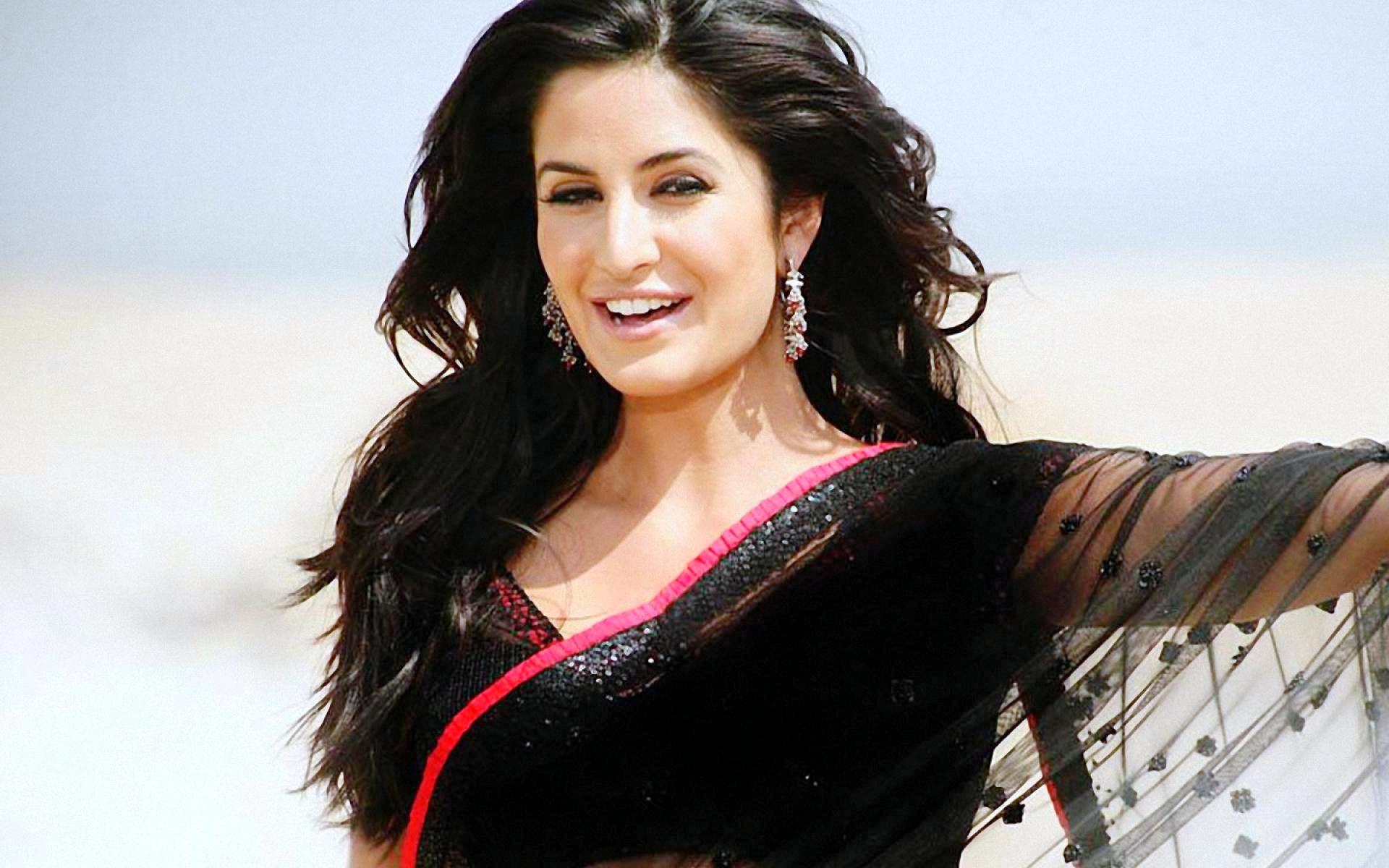 katrina kaif wallpaper download mobile 2018 HD wallpaper 3