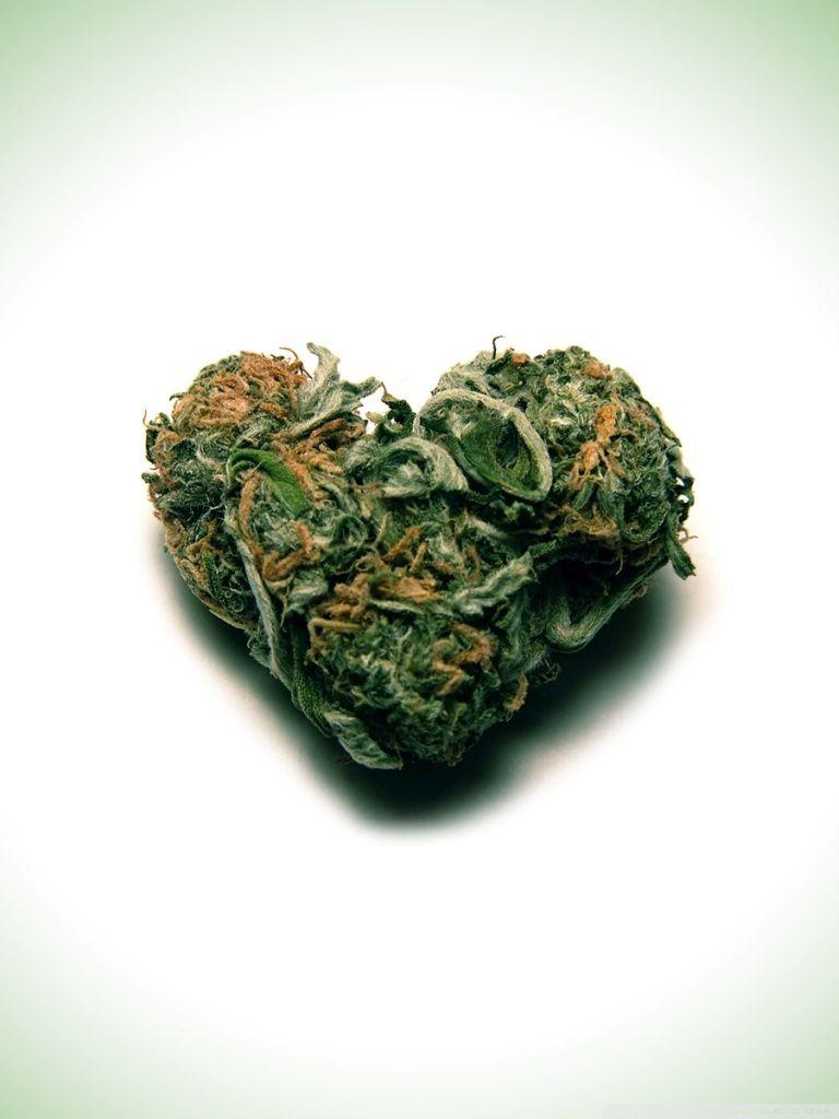 Weed Heart ❤ 4K HD Desktop Wallpaper for 4K Ultra HD TV • Tablet