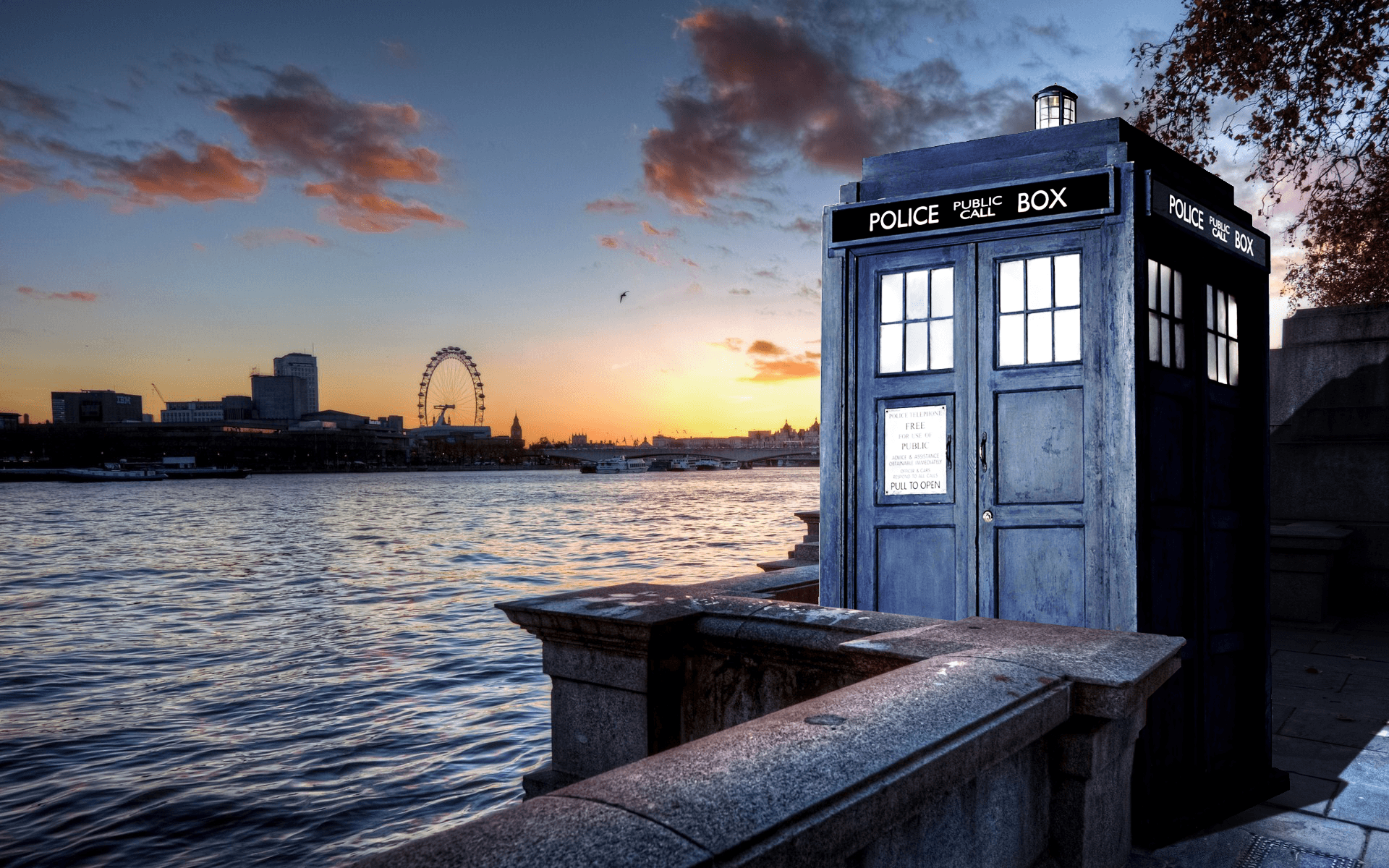 TARDIS wallpaper