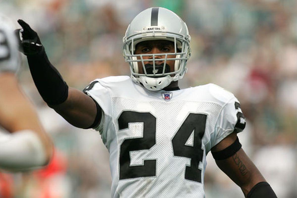 Charles Woodson determined to wear number 24 for Raiders