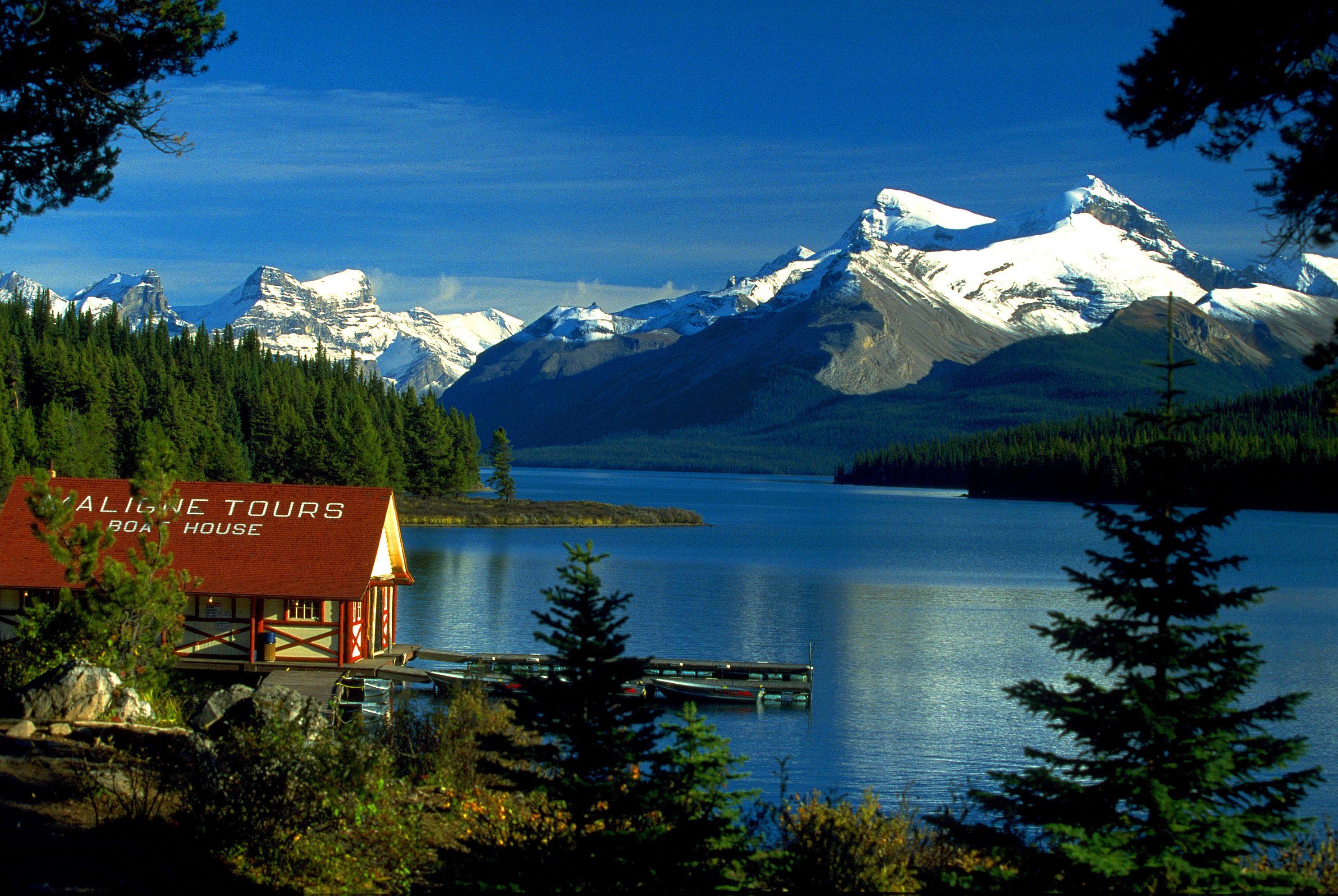 Lakes in Canada Wallpaper HD. Widescreen, Desktop Background