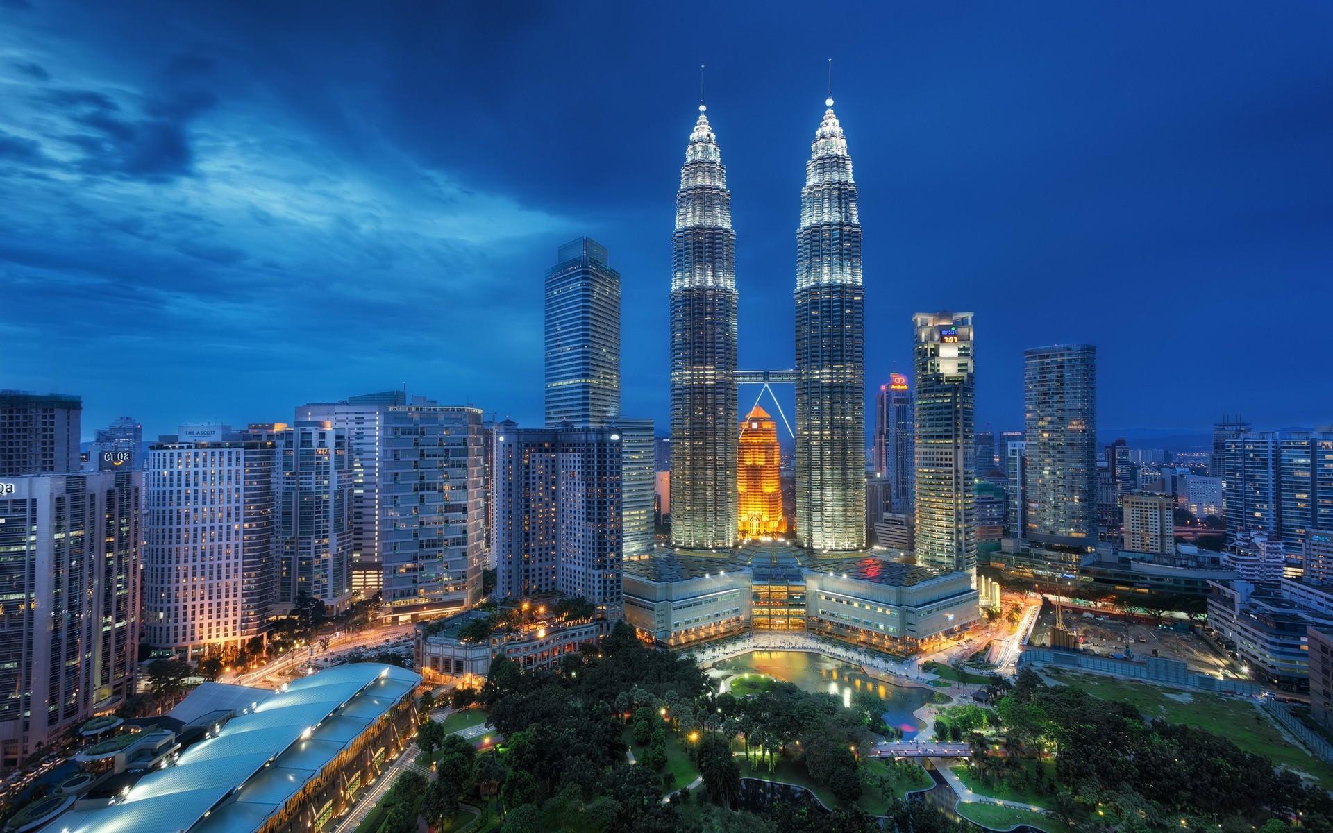 PETRONAS twin towers HD wallpaper. HD Latest Wallpaper