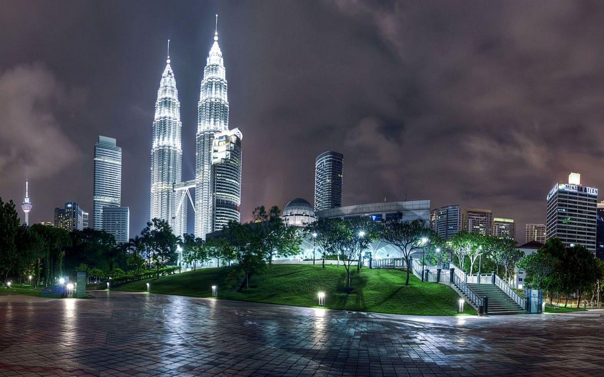 Petronas Twin Tower HD wallpaper