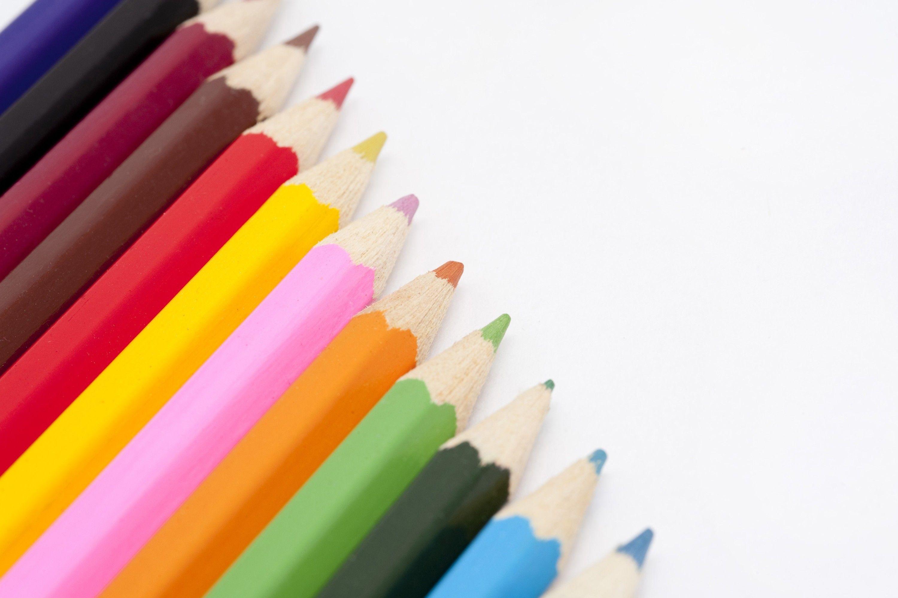 Free image of Row of coloured pencil crayons