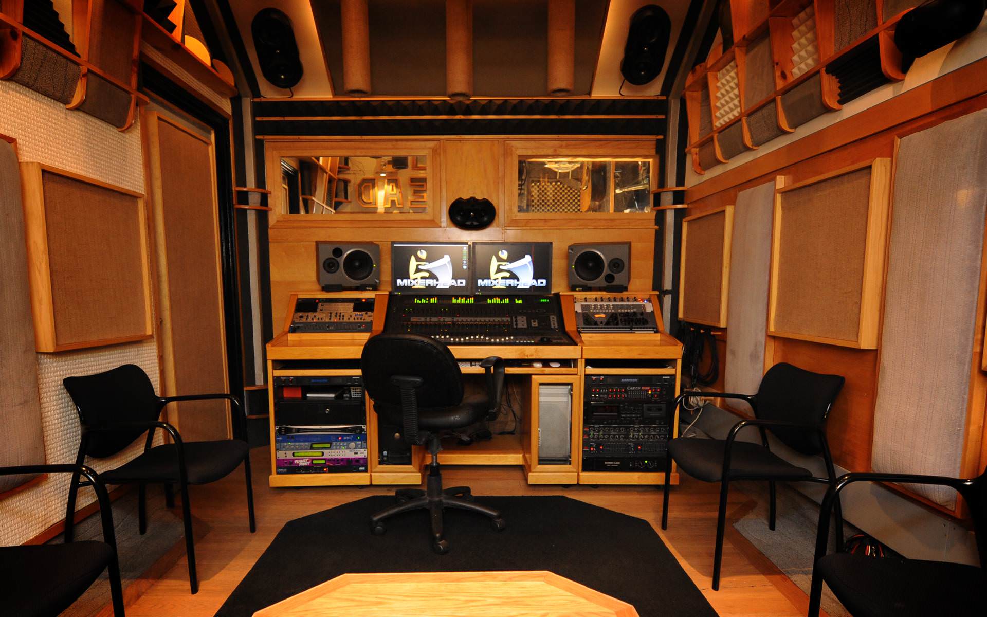 Mixerhead Studios. Music Recording Studio