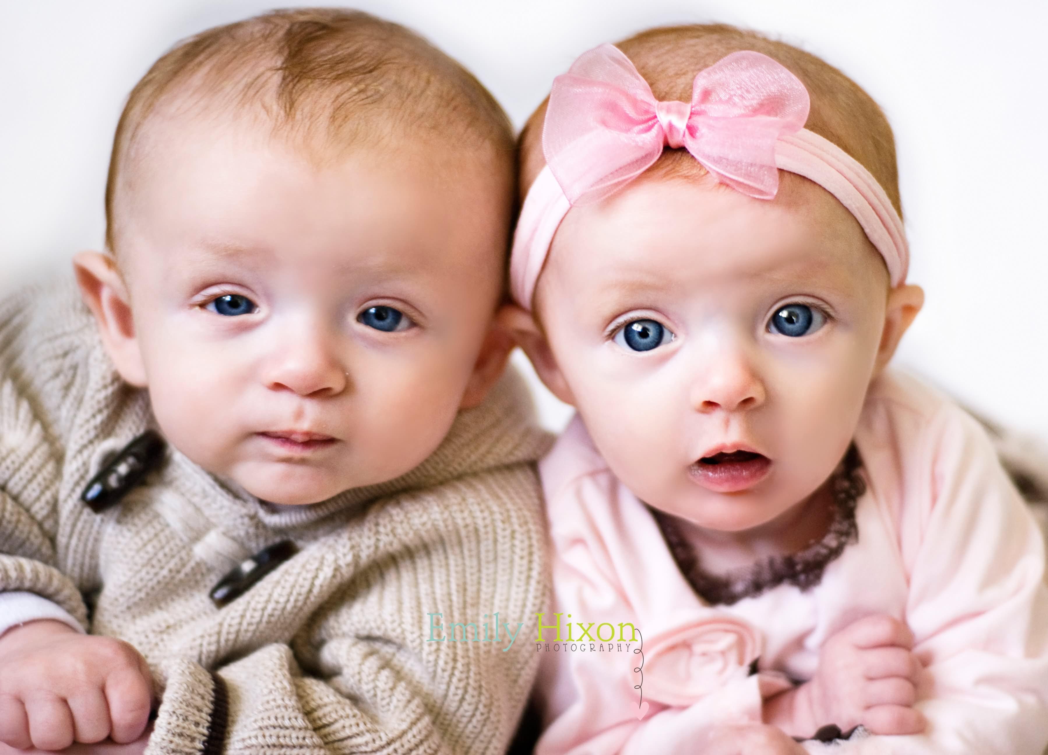 Cute Twin Baby Image