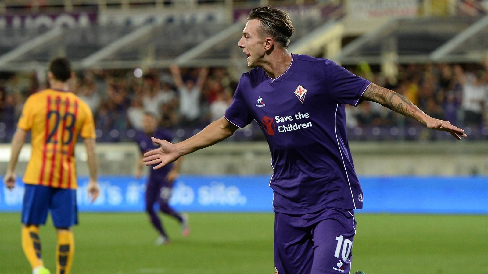 Bernardeschi's brace leads Fiorentina to win over Barca