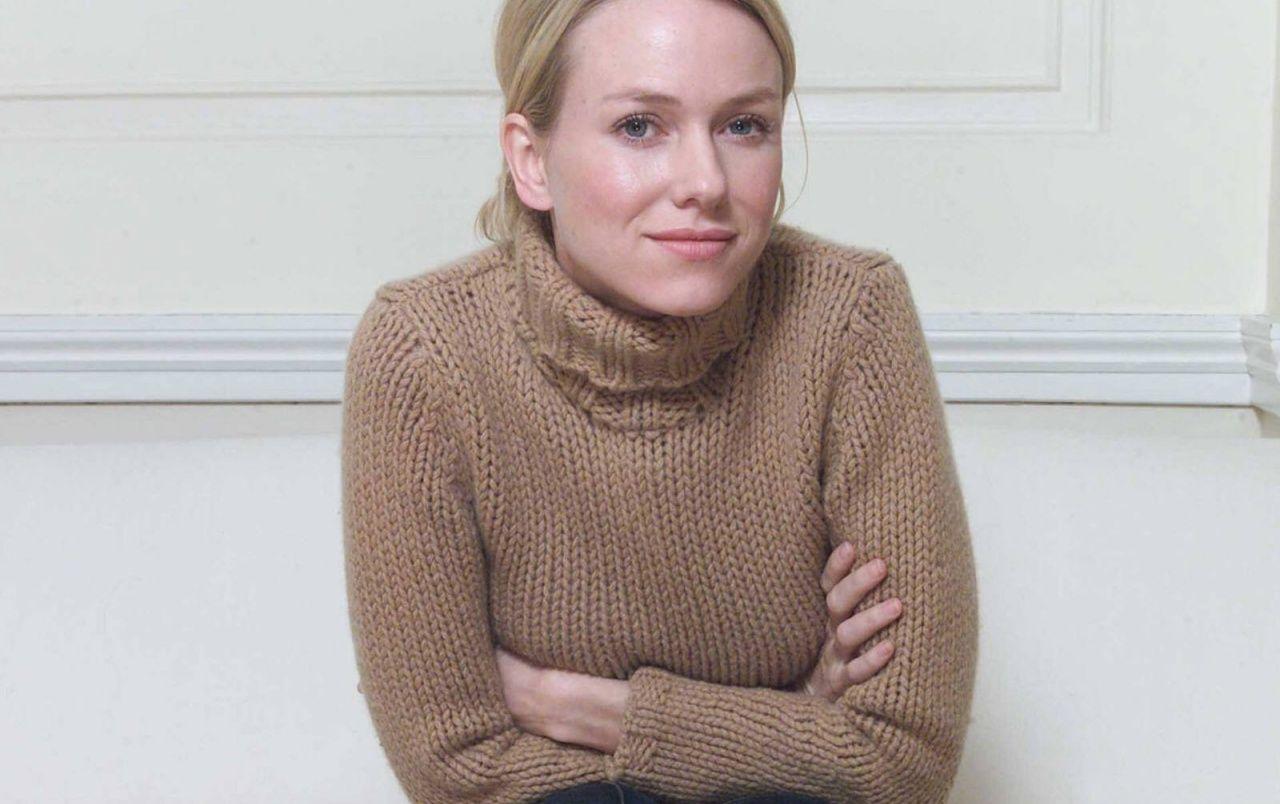 Naomi Watts Beige Sweater wallpaper. Naomi Watts Beige Sweater