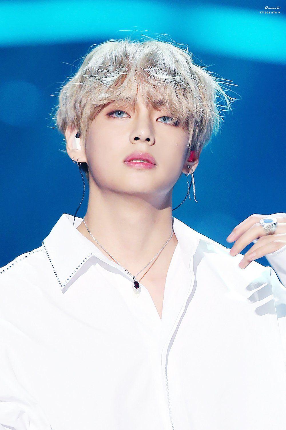 Featured image of post Bts V Wallpaper Hd 2021 V kim taehyung is a member of bts